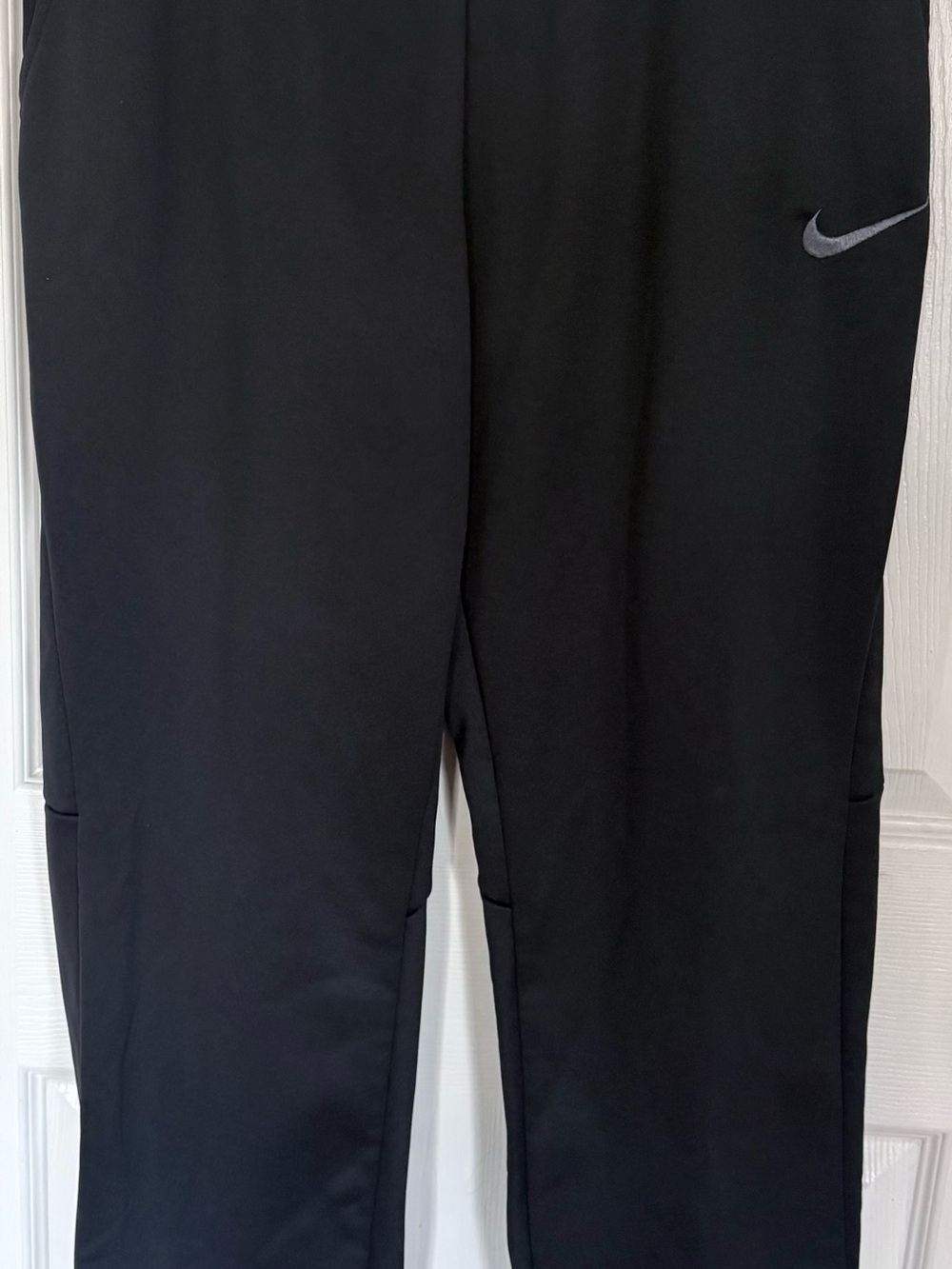 Nike Black Men’s Athletic Track Pants with Nike Swoosh